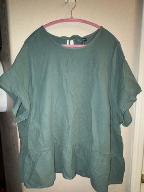torrid Sage Green Textured Peplum Tunic